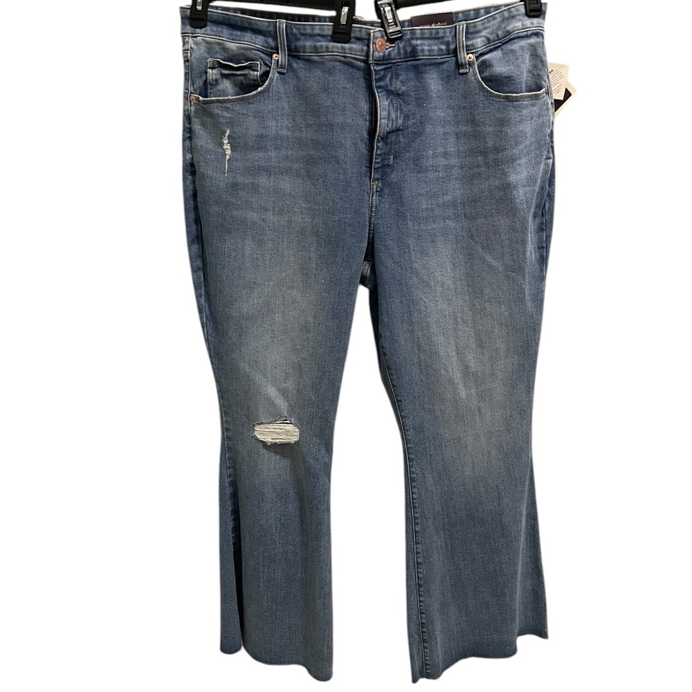 Ava & Viv‎ Women's Plus Size 24 High-Rise Flare Jeans